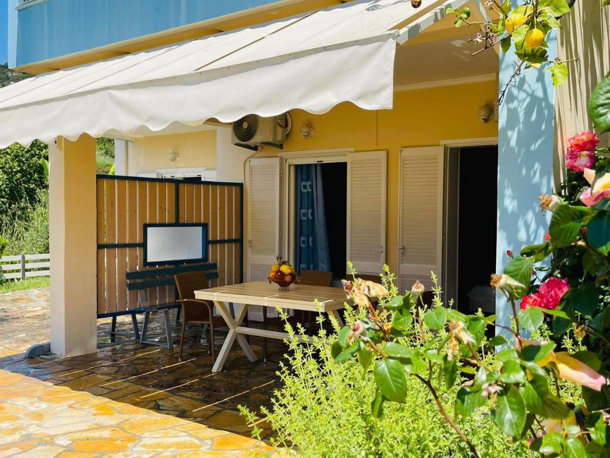 Triantis Apartments Lygia  Exterior photo