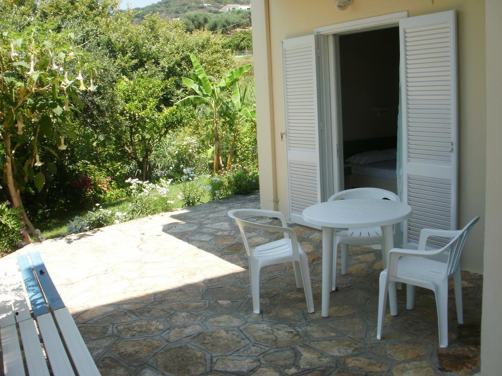 Triantis Apartments Lygia  Room photo